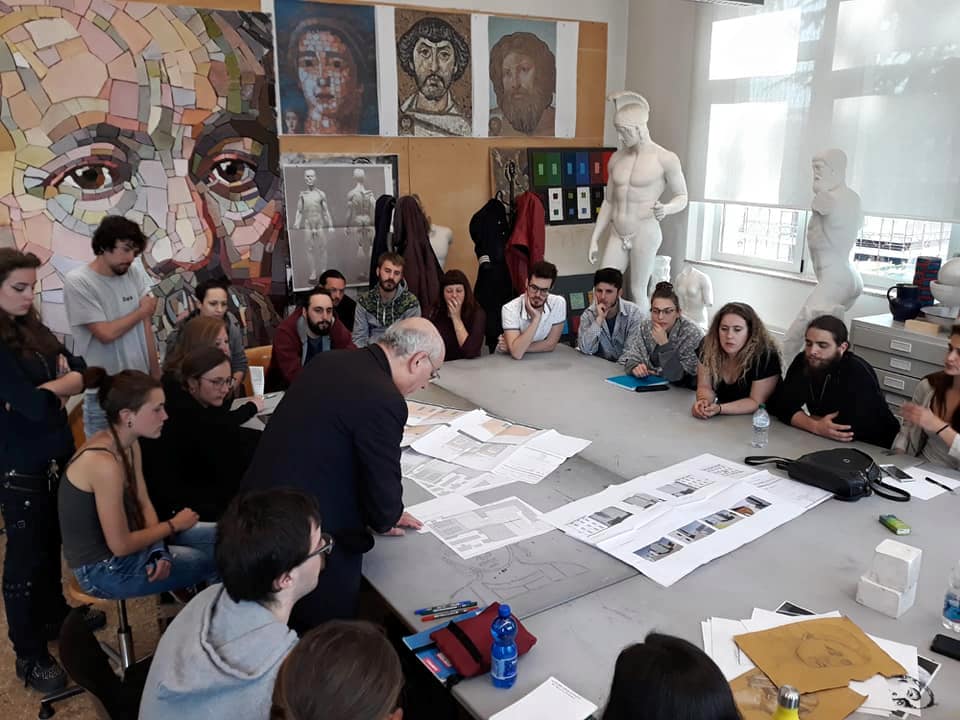 Arch. Coretti con gli allievi della Scuola