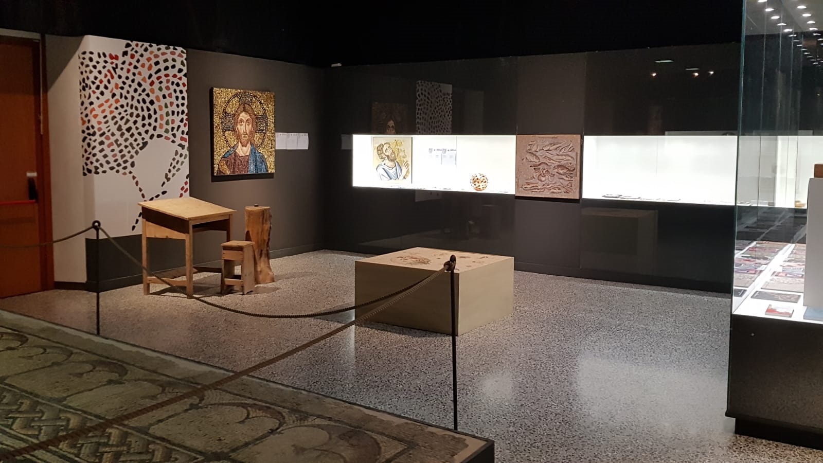 mostra