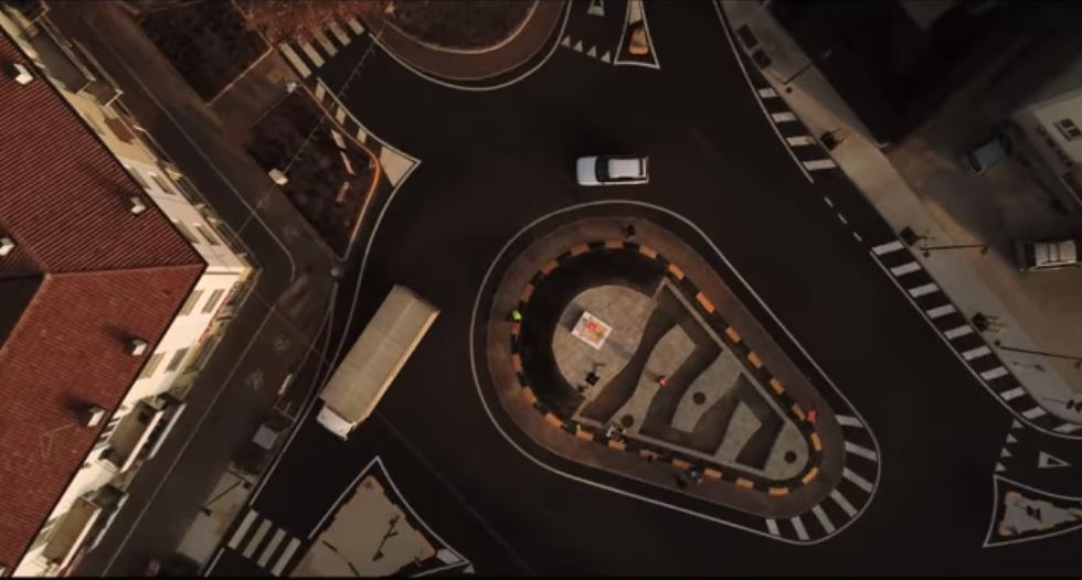 roundabout image taken from the video of the Municipality of Cormons