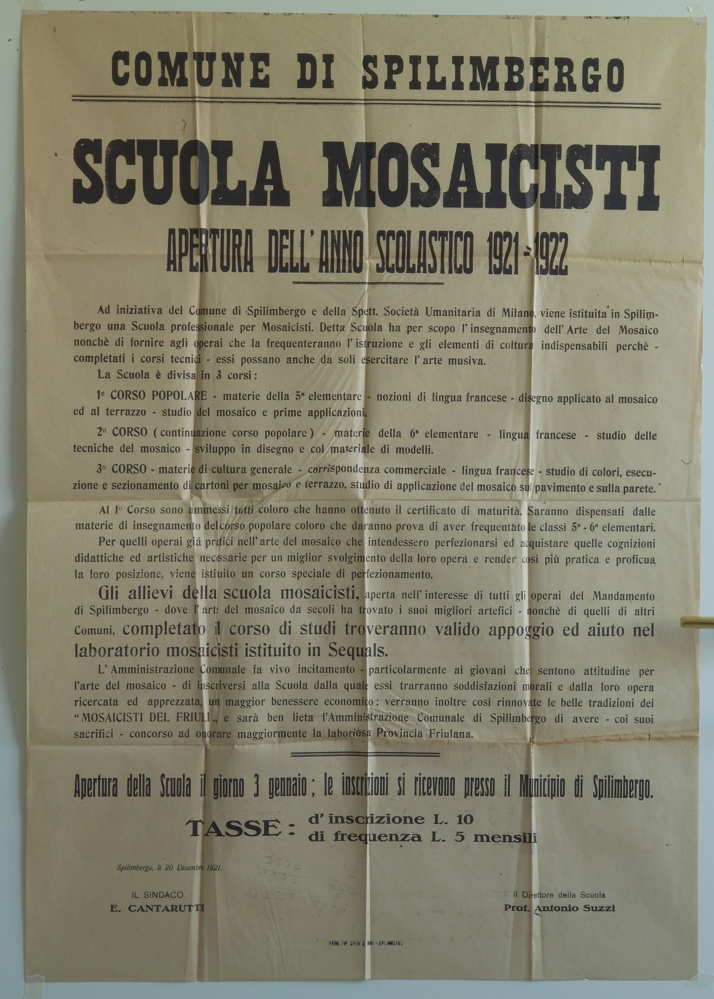 Presentation poster of the 1921 School