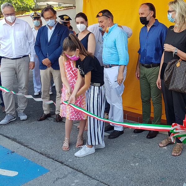 taglio del nastro mosaico Lignano 2021