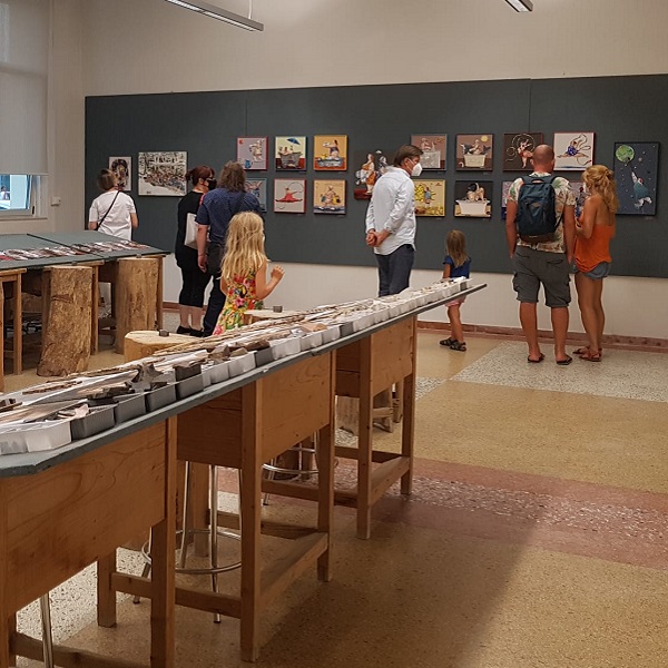 visitatori in mostra