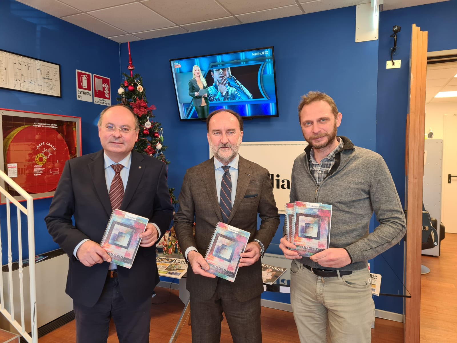 il direttore Gian Piero Brovedani, il presidente Stefano Lovison e il direttore di "il Friuli" Rossano Cattivello