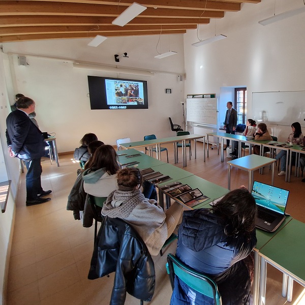 presentazione SMF al Collegio Mondo Unito