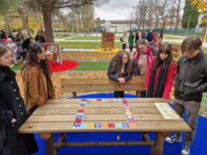 allievi al parco CREAttivo